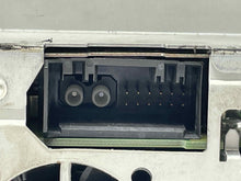 Load image into Gallery viewer, Radio Mercedes-Benz SL55 2006 - NW232537
