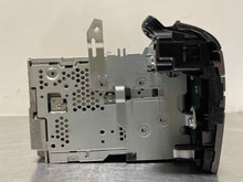 Load image into Gallery viewer, Radio Mazda 3 2008 08 AM FM CD 6 Dsic - NW138318
