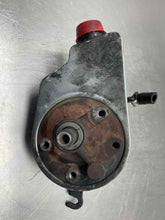 Load image into Gallery viewer, POWER STEERING PUMP Envoy S10 S15 Sonoma 96 97 98 - 04 - NW240619
