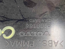 Load image into Gallery viewer, SPEEDOMETER CLUSTER Volvo S70 V70 1999 99 2000 00 - NW162346
