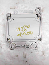 Load image into Gallery viewer, AIR BAG CONTROL MODULE COMPUTER Nissan Pathfinder 2005 05 - NW234911
