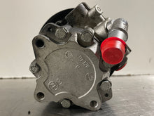Load image into Gallery viewer, POWER STEERING PUMP F-Type Vanden Pl XF XFR XJ XJL XJR XK XKR 10-15 - NW240929
