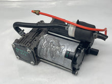 Load image into Gallery viewer, SUSPENSION AIR COMPRESSOR PUMP Vanden Pl XJ XJL XJR 2010-2014 - NW223957
