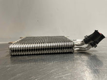Load image into Gallery viewer, RADIATOR Vanden Pl XF XFR XJ XJL XJR 10 11 12 13 14 15 Right - NW230571
