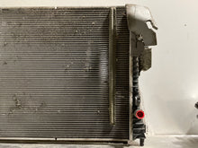 Load image into Gallery viewer, RADIATOR Jaguar Vanden Pl XF XFR XJ XJL XJR 10 11 12 13 14 15 - NW230572
