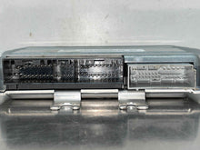 Load image into Gallery viewer, SUSPENSION CONTROL MODULE COMPUTER Vanden Pl XJ XJL XJR 10-14 - NW235538
