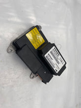 Load image into Gallery viewer, AIRBAG CONTROL MODULE COMPUTER Volvo C30 S40 V40 V50 2008-2013 - NW39370
