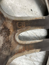 Load image into Gallery viewer, WHEEL Jaguar XK8 2001 01 2002 02 18x9 Rear 7 Twin Spoke - NW199597
