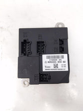 Load image into Gallery viewer, BODY CONTROL MODULE BCM COMPUTER CLS550 CLS63 E280 E300 E320 07-11 - NW235909
