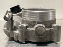Load image into Gallery viewer, THROTTLE BODY Volvo V50 C30 C70 S40 04 05 06 07 08 - 10 - NW246511
