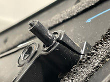 Load image into Gallery viewer, Side View Door Mirror Pontiac Vibe 2010 - NW242726
