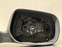 Load image into Gallery viewer, Side View Door Mirror Pontiac Vibe 2010 - NW242726
