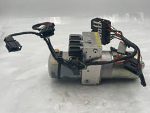 Load image into Gallery viewer, CONVERTIBLE TOP MOTOR Audi A5 RS5 S5 10 11 12 13 14 15 16 - NW242339
