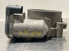Load image into Gallery viewer, THROTTLE BODY Audi A6 RS4 A8 A6 01 02 03 04 05 06 - 09 - NW177732
