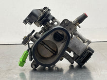 Load image into Gallery viewer, THROTTLE BODY A4 A6 Cabriolet 1995 95 96 97 98 Auto - NW246333
