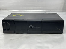 Load image into Gallery viewer, CD CHANGER C240 C320 C230 2001 01 2002 02 03 04 05 06 - NW139096

