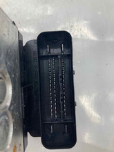 Load image into Gallery viewer, ABS ANTI-LOCK BRAKE PUMP Land Rover LR2 13 14 15 - NW220621
