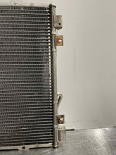 Load image into Gallery viewer, AC CONDENSER Kia Sorento 2003 03 2004 04 2005 05 06 - NW43926
