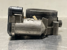 Load image into Gallery viewer, THROTTLE BODY Audi A6 RS4 A8 A6 01 02 03 04 05 06 - 09 - NW246336
