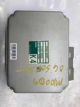 Load image into Gallery viewer, Transmission Computer Kia Sorento 2005 05 2006 06 4x4 - NW33463
