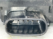 Load image into Gallery viewer, Throttle Body Subaru Impreza 2018 - NW246475
