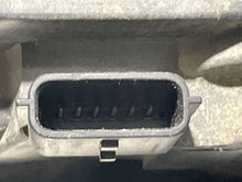 Load image into Gallery viewer, THROTTLE BODY Infiniti FX series M45 2006 06 4.5L - NW177953
