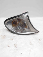 Load image into Gallery viewer, PARKLAMP BMW 320i 325i 330i 2002 02 2003 03 2004 04 2005 05 Right - NW255231
