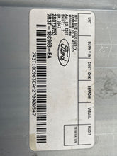 Load image into Gallery viewer, Radio Ford Taurus 2008 - NW135513
