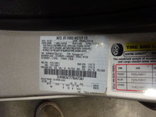 Load image into Gallery viewer, Speedometer Cluster Lincoln MKZ 2007 - NW159188
