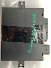 Load image into Gallery viewer, THEFT MODULE COMPUTER Volkswagen Touareg 06 07 08 09 - NW262094
