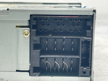 Load image into Gallery viewer, RADIO VW GOLF JETTA PASSAT 2001 01 02 03 04 05 AM FM CD - NW262050
