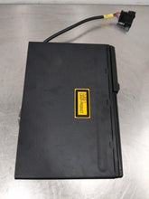 Load image into Gallery viewer, CD Changer Touareg Jetta Golf 2002 02 2003 03 2004 04 05 06 07 08 09 10 - NW262053
