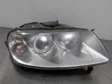 Load image into Gallery viewer, HEADLIGHT LAMP ASSEMBLY Volkswagen Touareg 04 05 06 07 Right - NW261574
