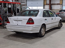 Load image into Gallery viewer, CARRIER ASSEMBLY Mercedes 97 98 99 00 C230 - NW263501
