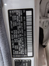 Load image into Gallery viewer, CARRIER ASSEMBLY Mercedes 97 98 99 00 C230 - NW263501
