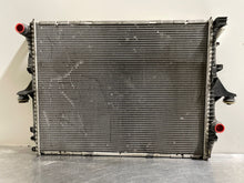 Load image into Gallery viewer, RADIATOR Cayenne 2003 03 2004 04 2005 05 2006 06 2007 07 2008 08 09 10 - NW132502
