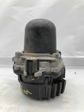 Load image into Gallery viewer, AIR INJECTION PUMP SMOG Cayenne 2003 03 2004 04 2005 05 2006 06 Right - NW8251
