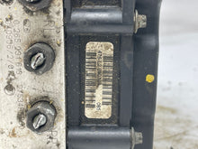 Load image into Gallery viewer, ABS PUMP Saab 9-2X Impreza 2005 05 manual - NW265308
