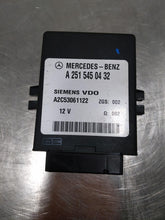 Load image into Gallery viewer, SUSPENSION CONTROL MODULE COMPUTER R320 R350 R500 R63 06 07 - NW266399
