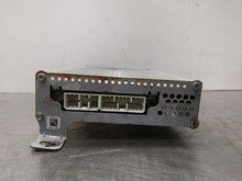 Load image into Gallery viewer, Radio Chrysler Pacifica 2006 - NW266386
