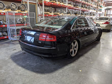 Load image into Gallery viewer, CARRIER ASSEMBLY Audi A8 S8 05 06 07 08 09 - NW266470
