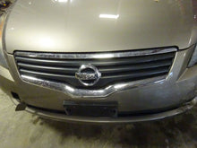 Load image into Gallery viewer, GRILLE Nissan Altima 2007 07 2008 08 2009 09 Sedan - NW98333
