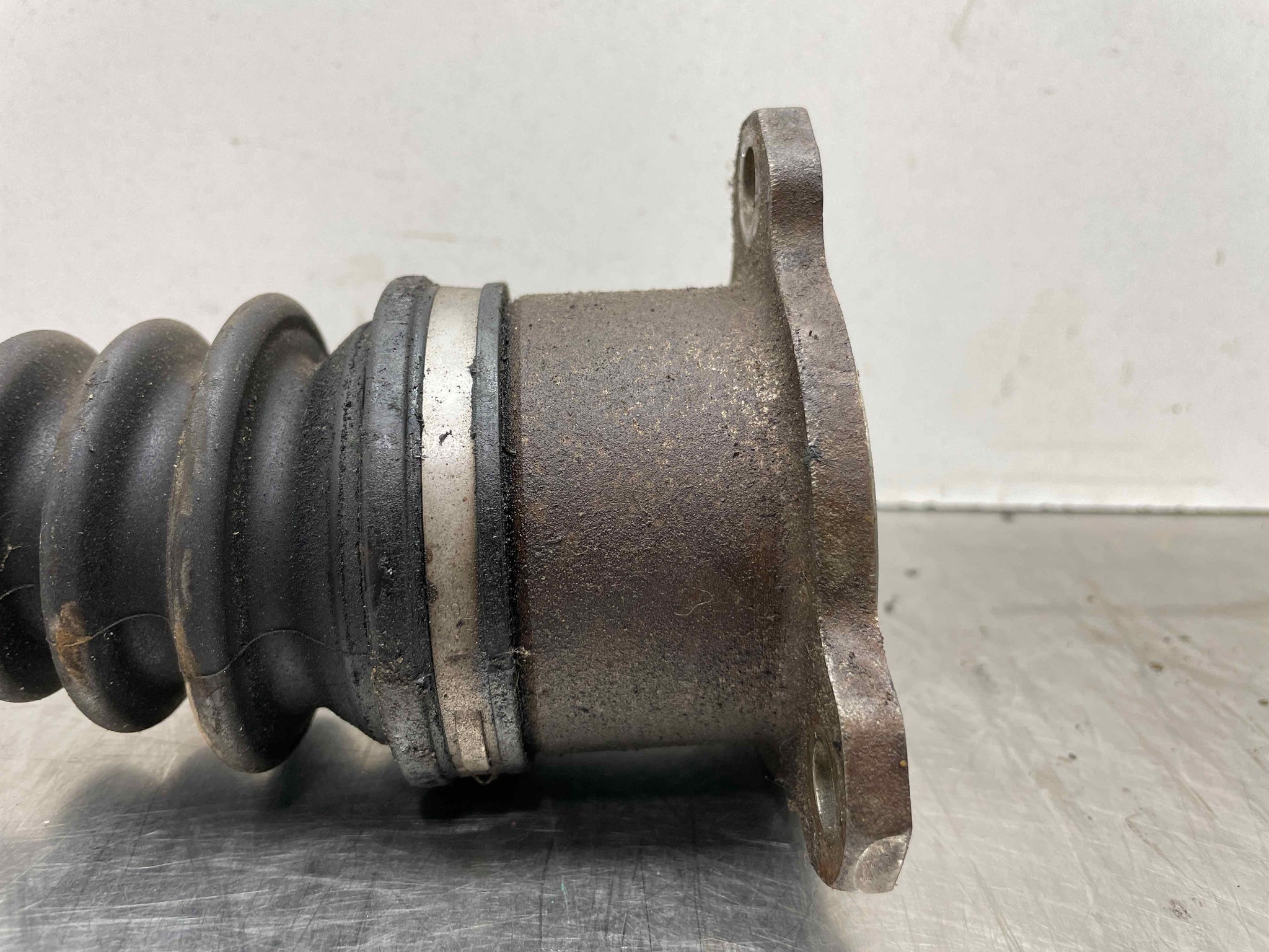 CV Axle Shaft Outer Front Left Driver Side - Fits 96-06 Tracker Vitara Sidekick - AM Autoparts