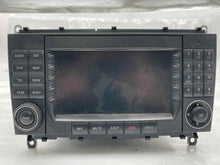 Load image into Gallery viewer, Radio Mercedes CLK320 C240 C320 C32 2001 01 2002 02 2003 03 2004 04 2005 05 - NW268474
