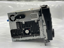 Load image into Gallery viewer, Radio Mercedes CLK320 C240 C320 C32 2001 01 2002 02 2003 03 2004 04 2005 05 - NW268474
