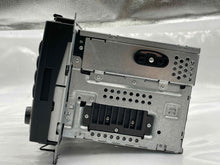 Load image into Gallery viewer, Radio Mercedes CLK320 C240 C320 C32 2001 01 2002 02 2003 03 2004 04 2005 05 - NW268474
