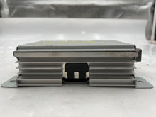 Load image into Gallery viewer, Amplifier Lincoln LS Thunderbird 00 01 02 03 04 05 06 - NW135591
