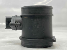 Load image into Gallery viewer, Mass Air Flow Sensor Meter MAF C70 S60 S80 V70 XC60 XC70 XC90 02-09 - NW5777
