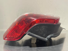 Load image into Gallery viewer, TAIL LIGHT LAMP ASSEMBLY Toyota Highlander 2006 06 2007 07 Right - NW269257
