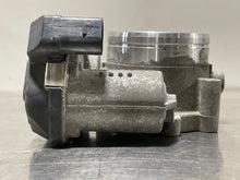 Load image into Gallery viewer, THROTTLE BODY Volkswagen Pasat CC Touareg Q7 2007 07 2008 08 09 10 11 12 - NW269816
